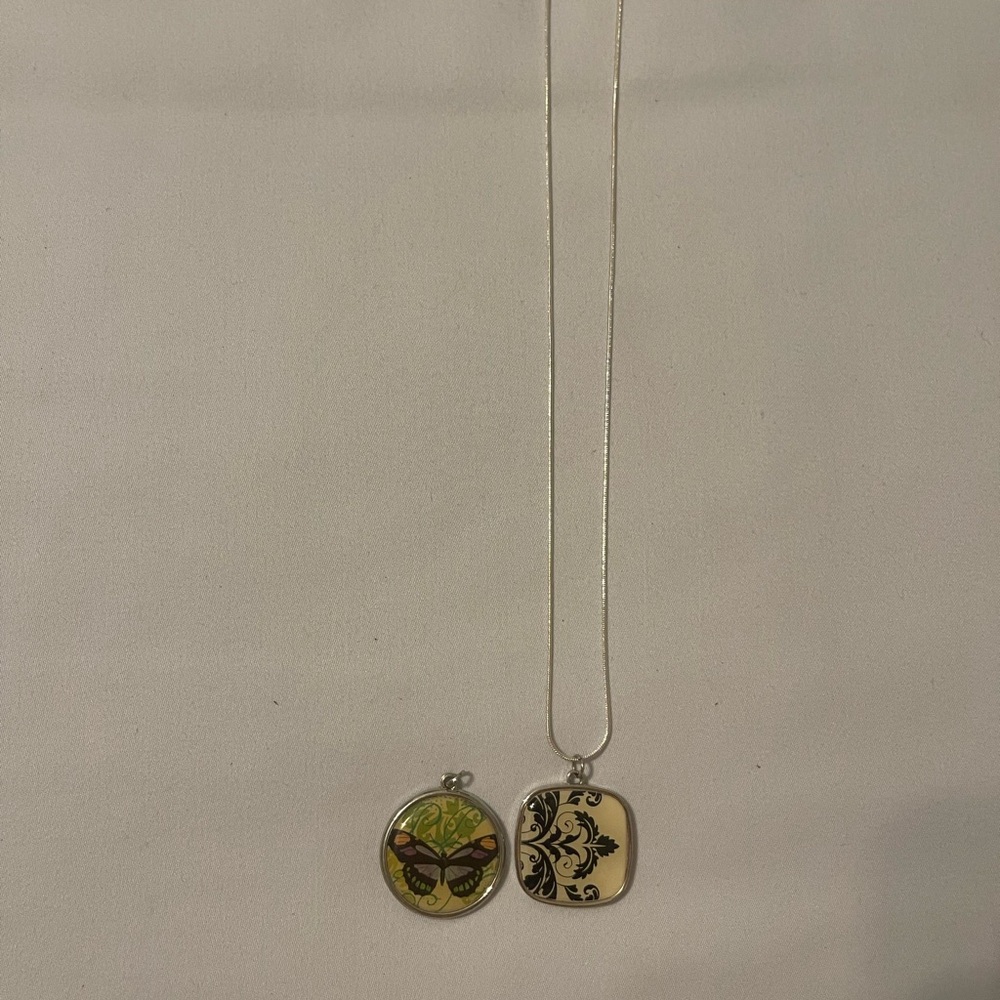 Butterfly and Floral Pendant‎ Necklace